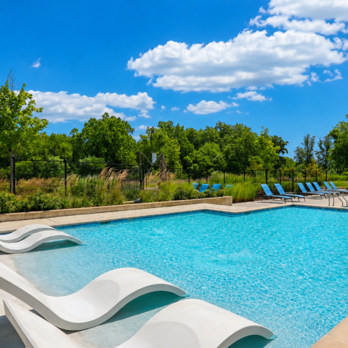 Spacious Pool